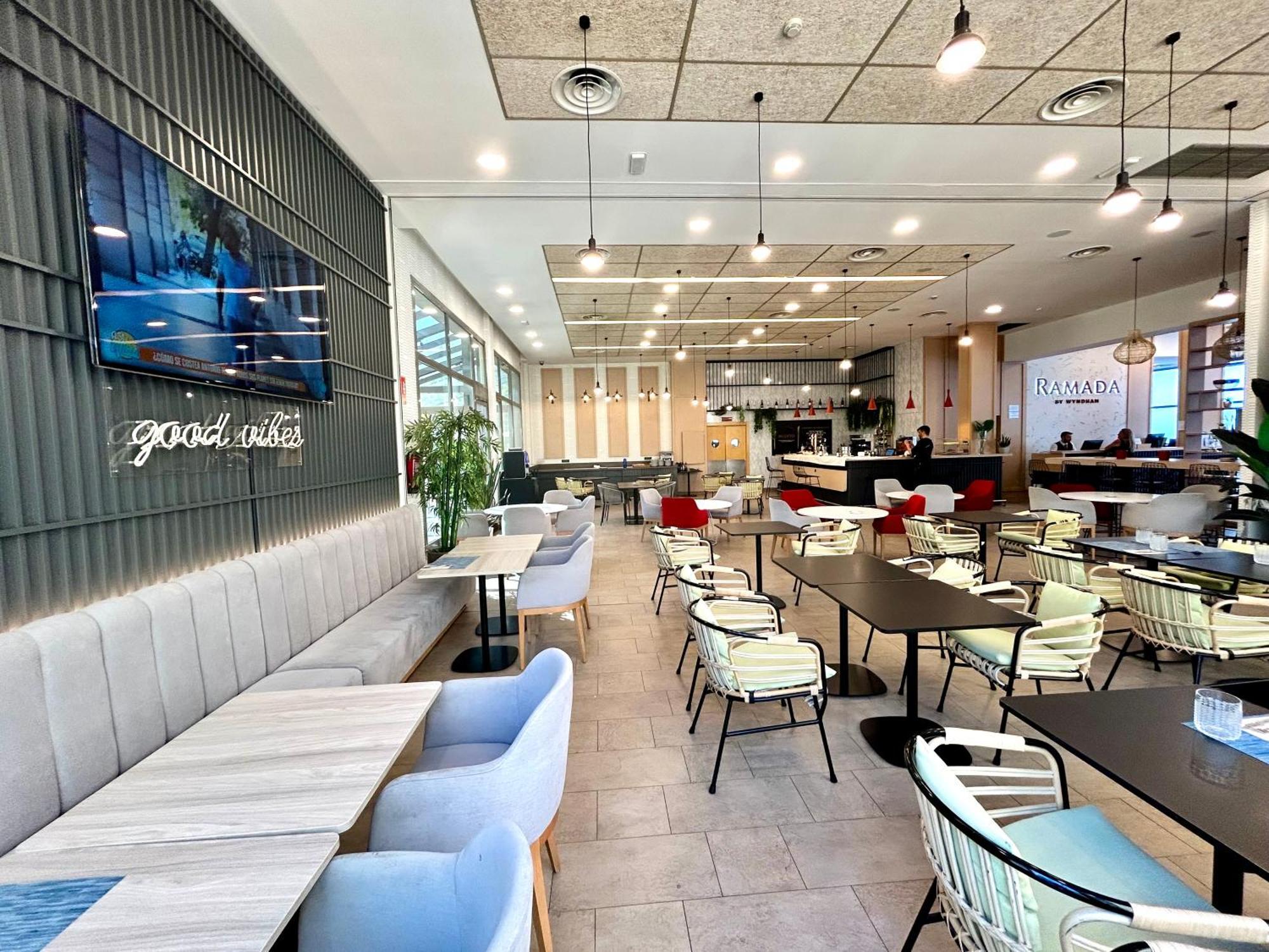 Ramada By Wyndham Madrid Getafe Hotel Bagian luar foto